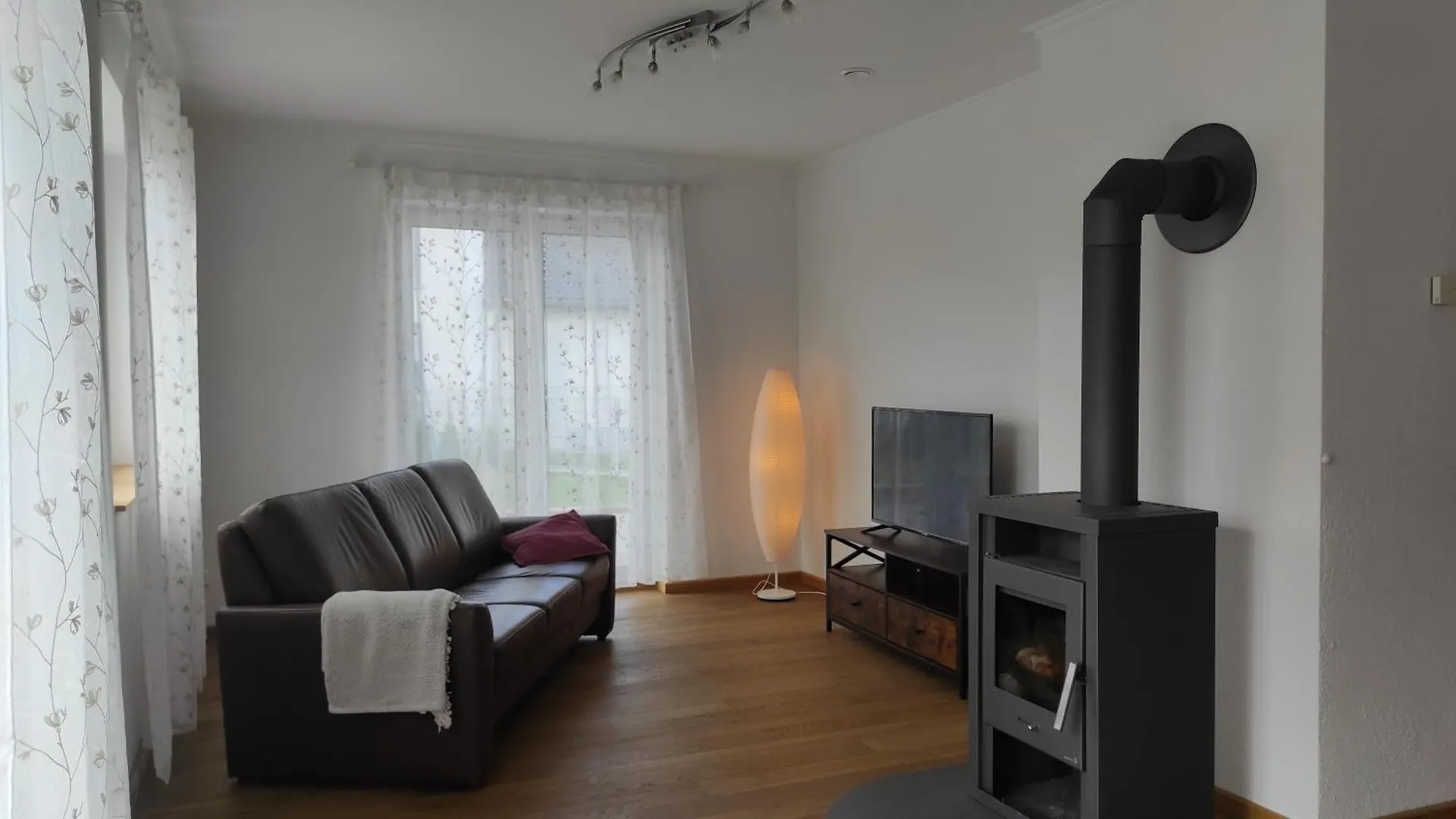 Zum Schmetterlingsflieder Apartment Kettershausen