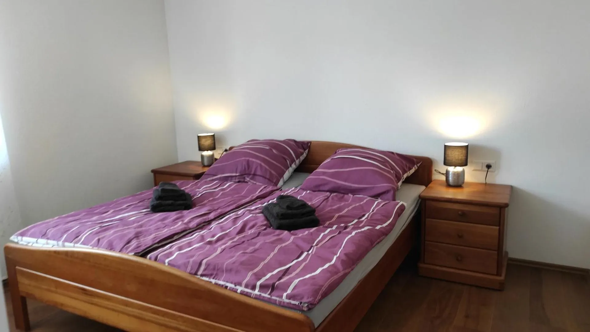 Zum Schmetterlingsflieder Apartment Kettershausen Germany