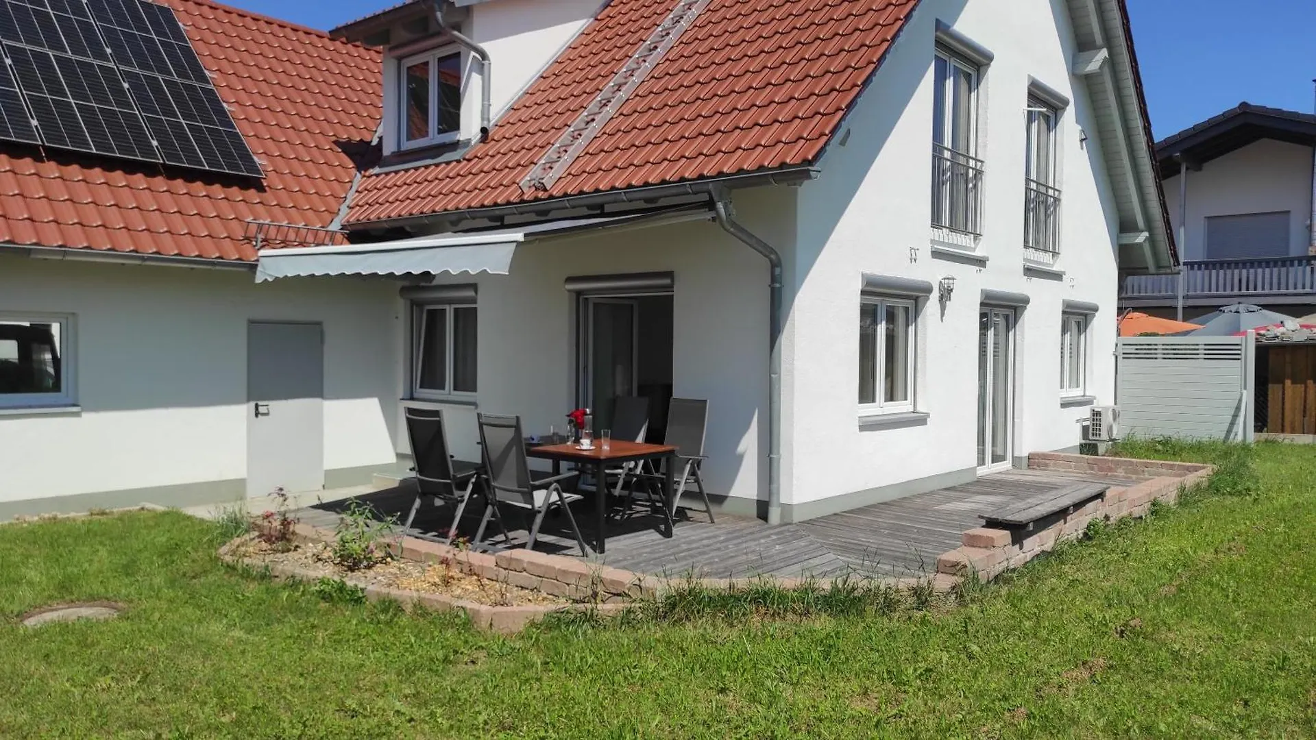 Zum Schmetterlingsflieder Apartment Kettershausen